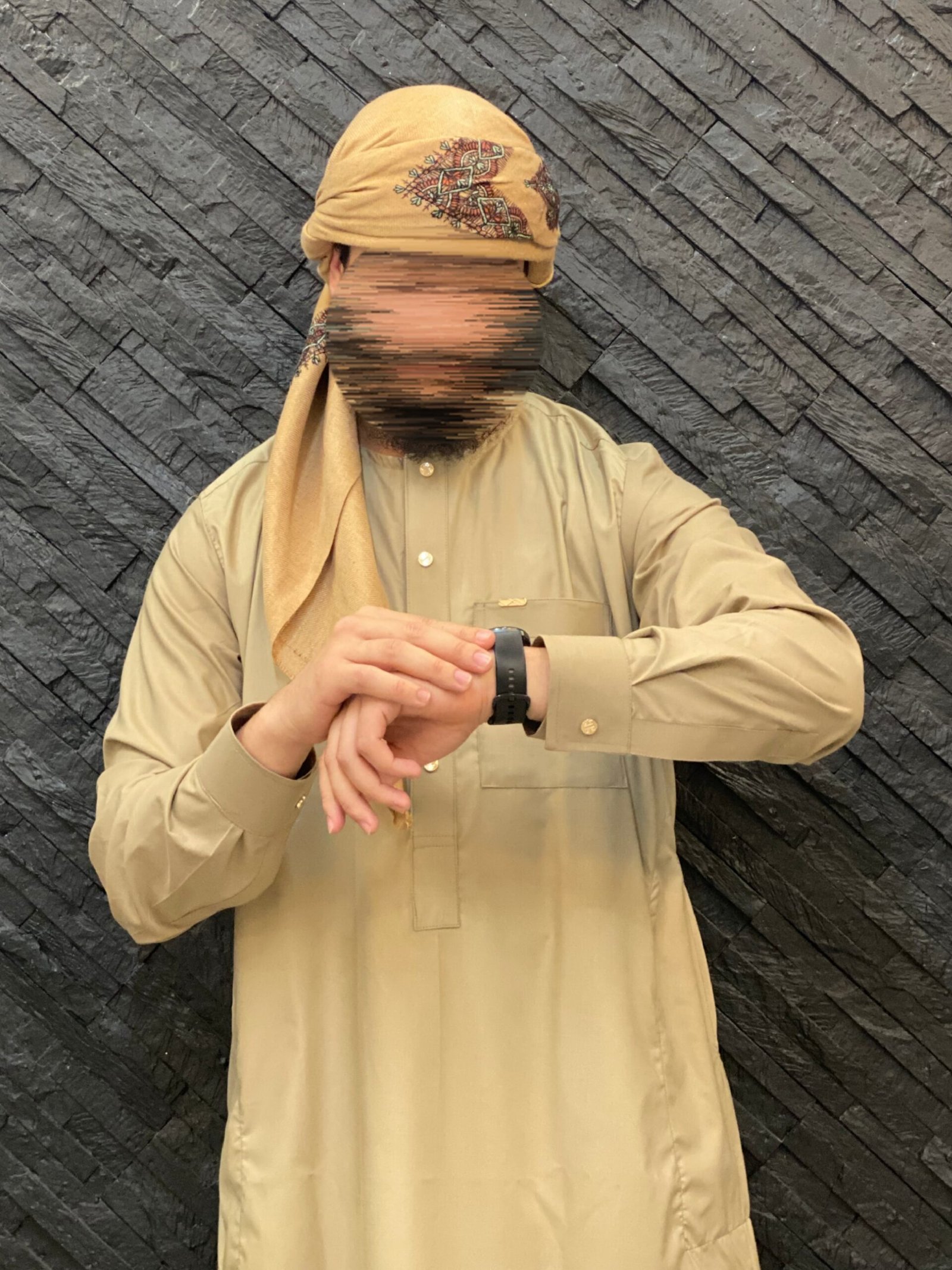 قميص اماراتي - الصورة 8